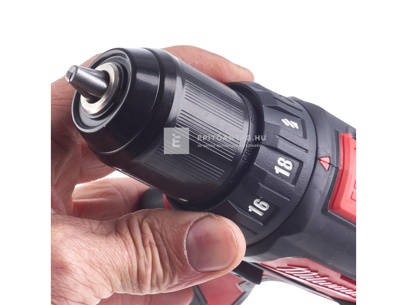Milwaukee M12BDD-201C fúró-csavarozó