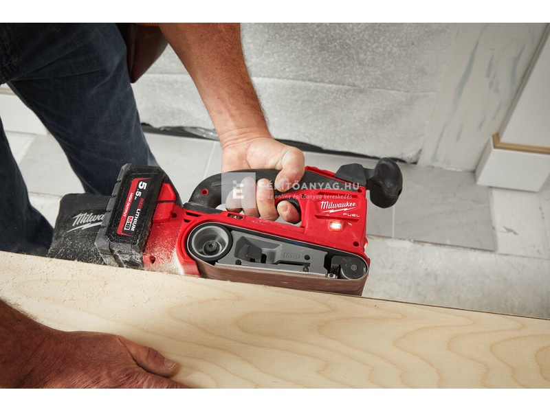 Milwaukee M18FBTS75-0 M18 FUEL™ 75 mm-es szalagcsiszoló