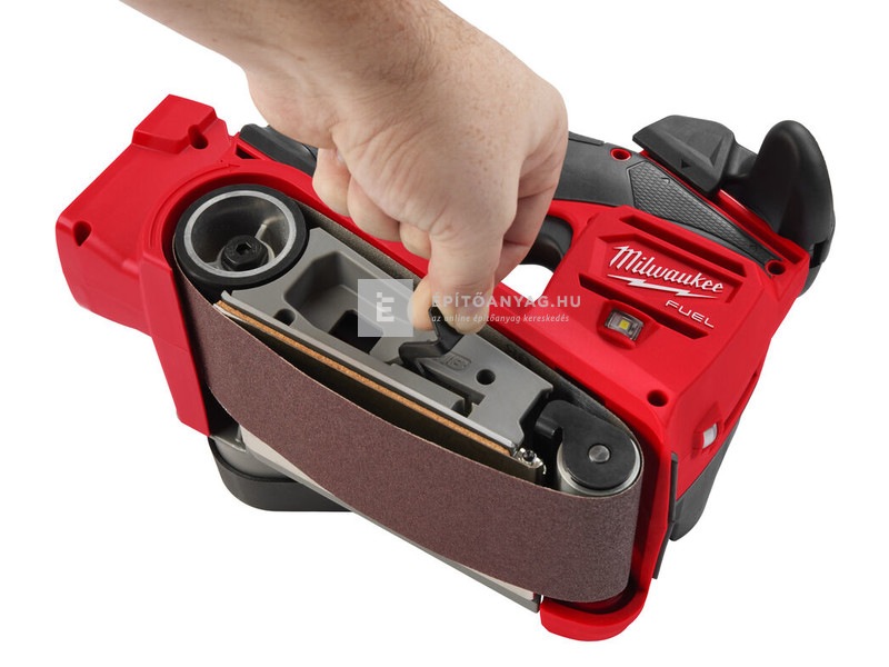 Milwaukee M18FBTS75-0 M18 FUEL™ 75 mm-es szalagcsiszoló