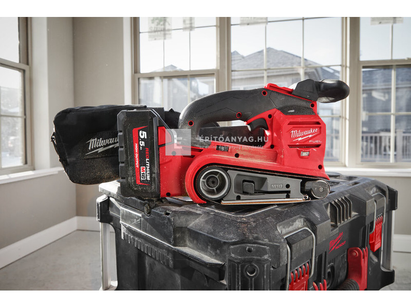 Milwaukee M18FBTS75-0 M18 FUEL™ 75 mm-es szalagcsiszoló
