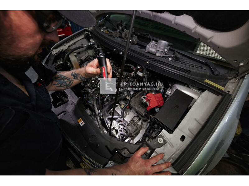 Milwaukee L4FL2000-301 USB újratölthető zseblámpa, 2000 lumen