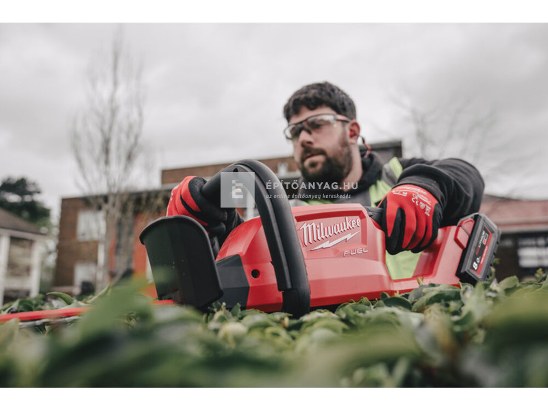 Milwaukee M18FHT45-0 Fuel sövényvágó 45cm