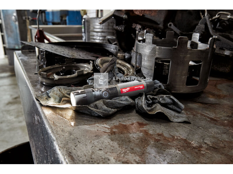 Milwaukee L4TMLED-301 USB újratölthető zseblámpa, 1100 lumen