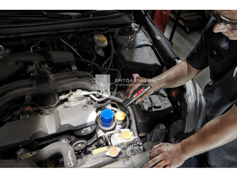 Milwaukee L4FMLED-301 USB újratölthető 800L zseblámpa