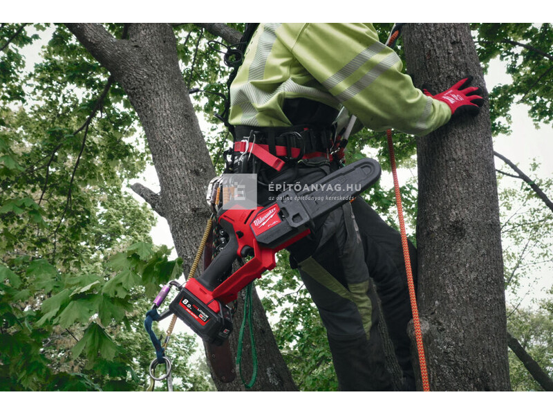 Milwaukee M18FHS20-552 ágvágó láncfűrész 20 cm