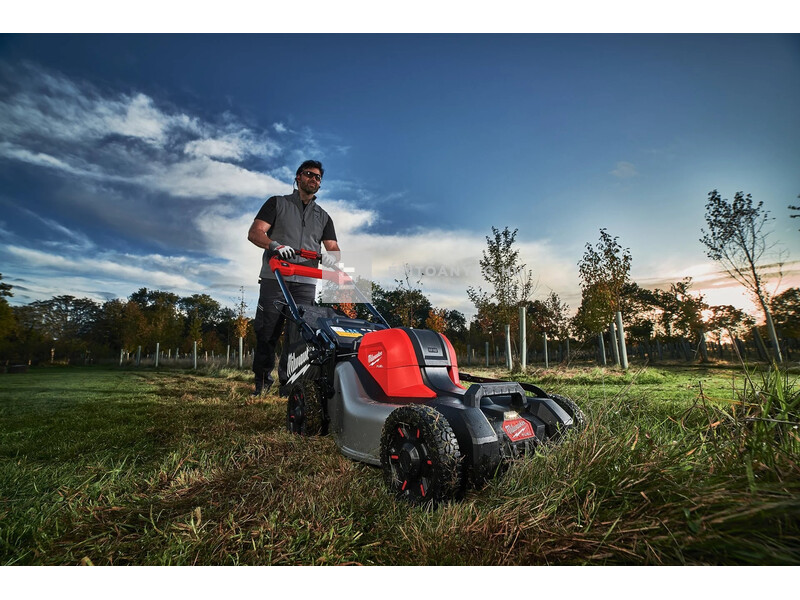 Milwaukee M18F2LM46-0 önjáró fűnyíró 46 cm