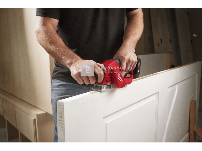 Milwaukee M12BLP-0X akkus, szénkefe nélküli gyalu