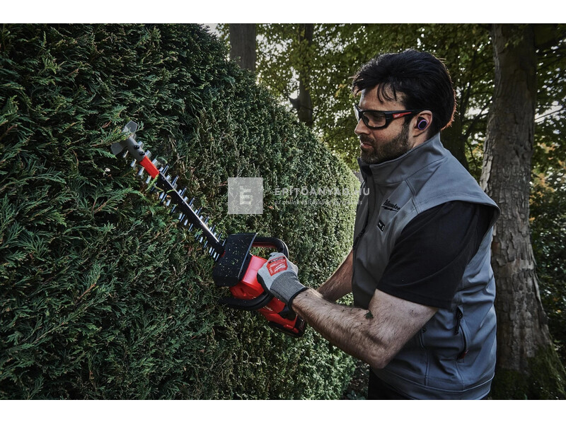 Milwaukee M18FHET60-802 sövényvágó 60 cm