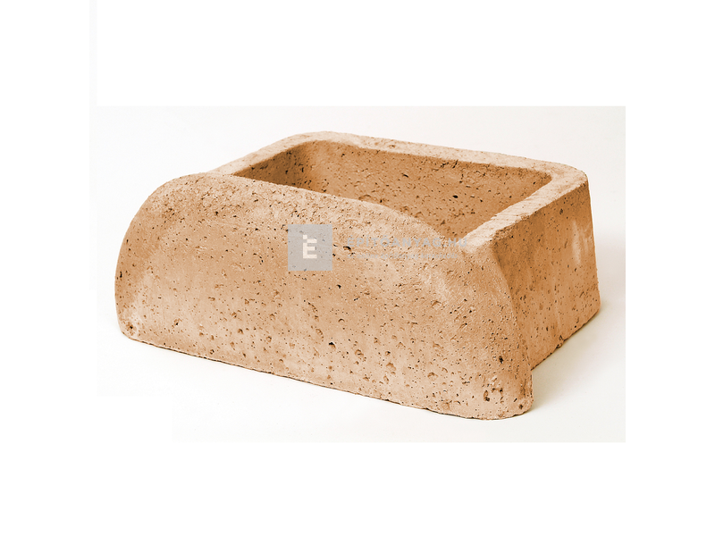 Pécsi növényi kerti támfal bézs