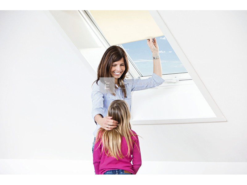 Roto Designo ZRE R4/R7DE M W Exclusiv belső roló, manuális 1-R03, fehér sín 7/9, 74x98 cm