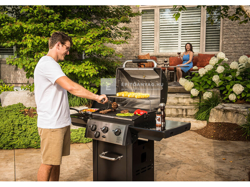 SpaTrend Broil King Royal 340 black gázgrill