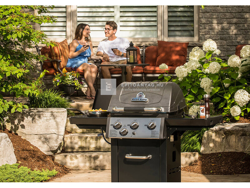 SpaTrend Broil King Royal 340 black gázgrill