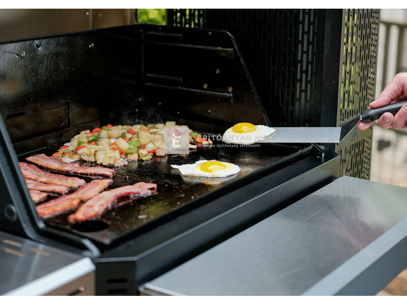 SpaTrend Masterbuilt Gravity Series 800 faszenes grillsütő International