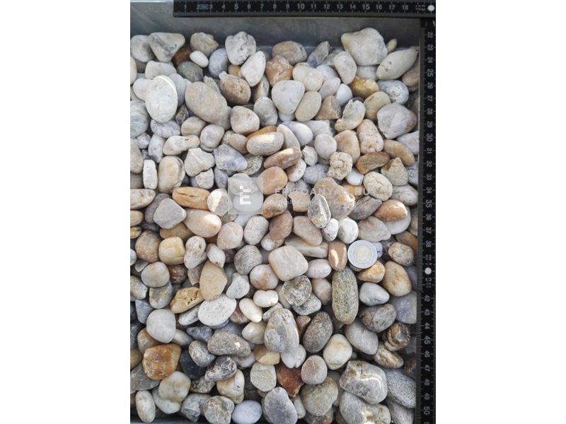 Scherf folyami kavics színes 16-32 mm, 1000 kg