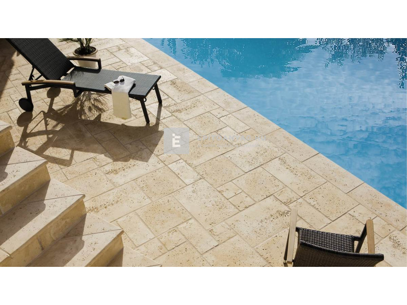 Semmelrock Bradstone Travero Medence szegély sarokelem melírozott homokkő 45x45x3,5 cm