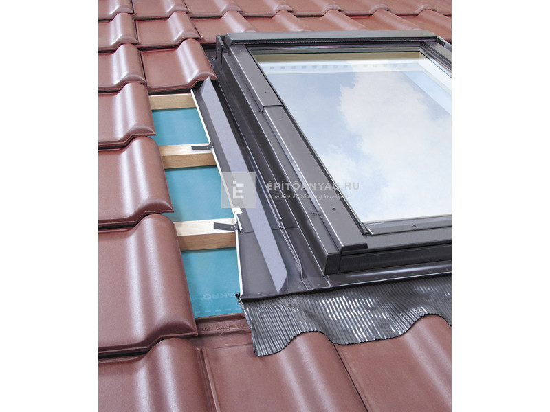 Fakro EZV-A Burkolókeret, hullámos tetőfedő anyaghoz méret: 01, 55x78 cm