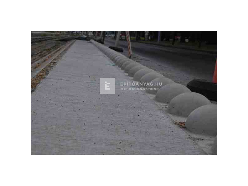 SW KPE-1/90 Útszegélygömb 60x25x17 cm