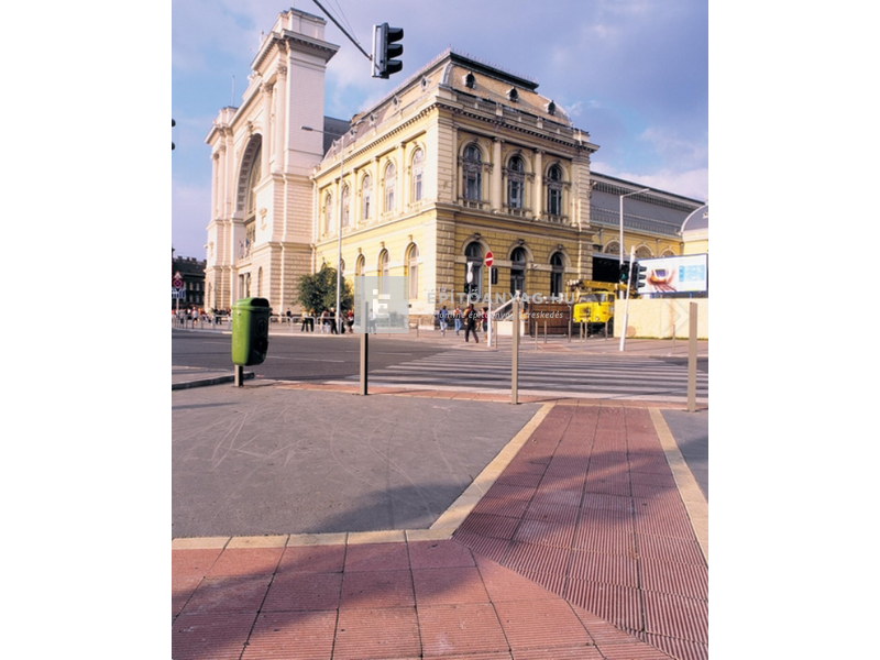 KK Kavics Párizs Térkő segítőkő KK vörös 20x20x6 cm