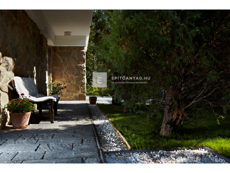 KK Kavics Savaria Vario Ódon Kombi térkő antracit 8 cm