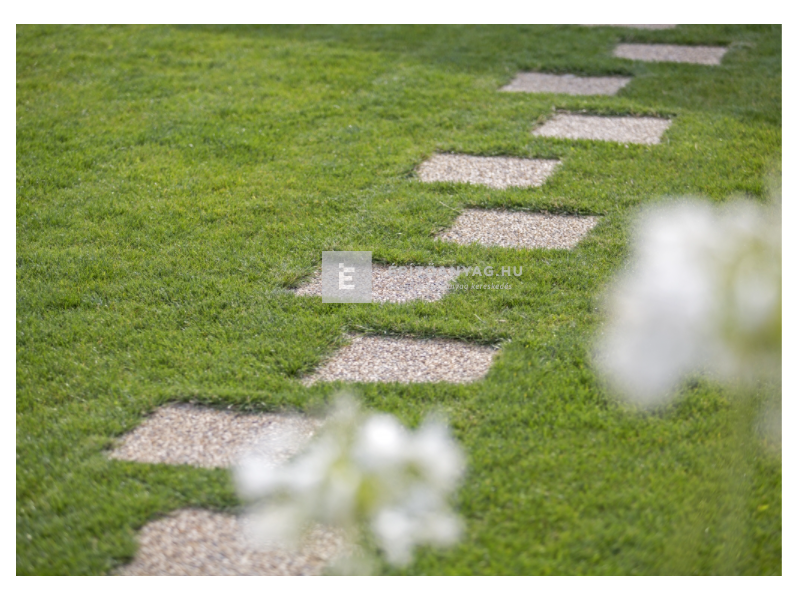 Leier Classic-Line Mosott gyöngykavicsos lap 50x50x3,8 cm