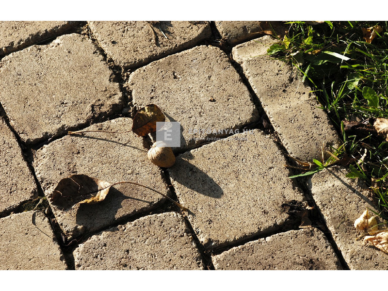 KK Kavics Aquincum Térkő nagytégla homok 21x28 cm 7 cm